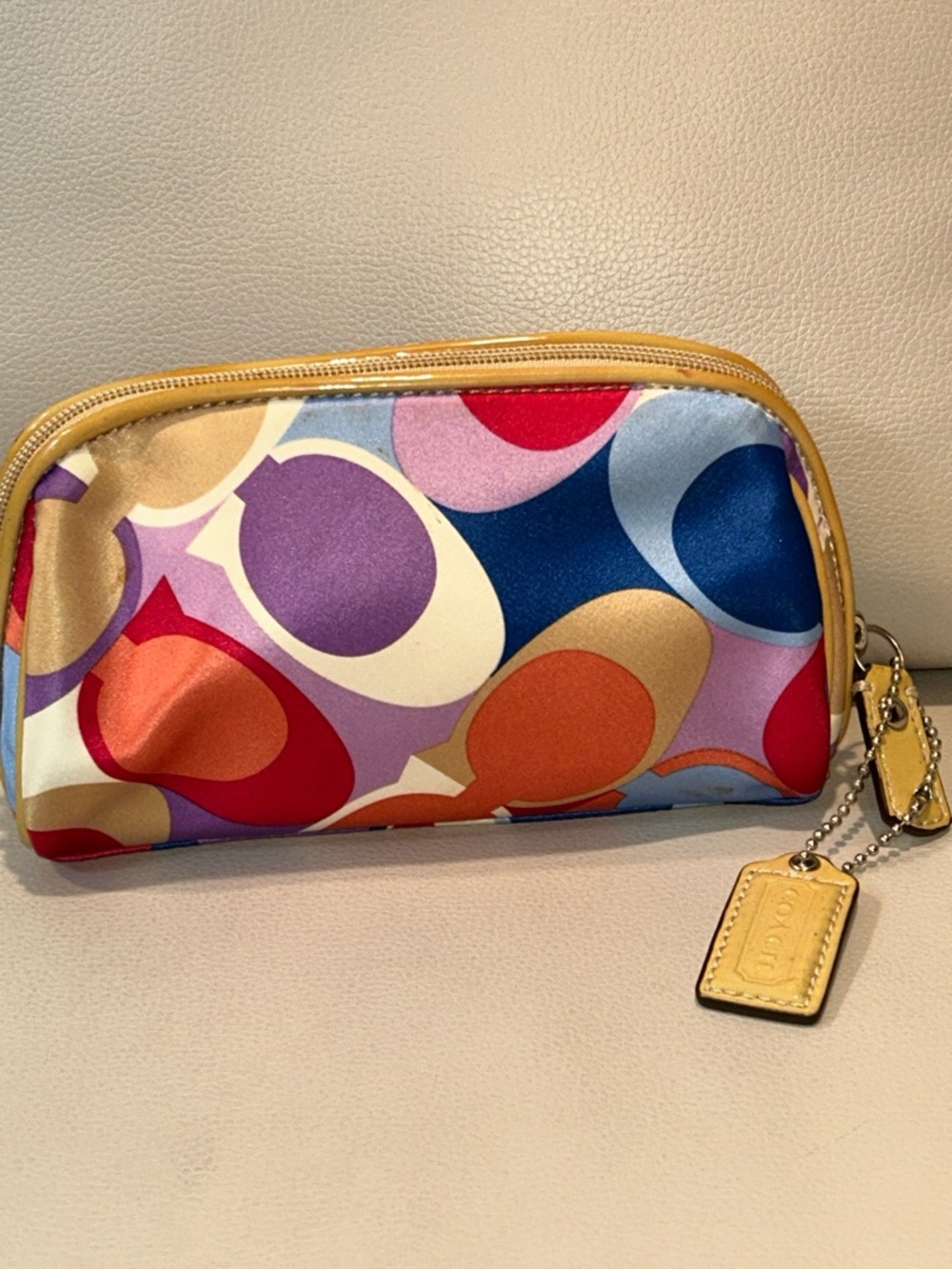 Coach Signature Scarf Print SateenCosmetic Pouch